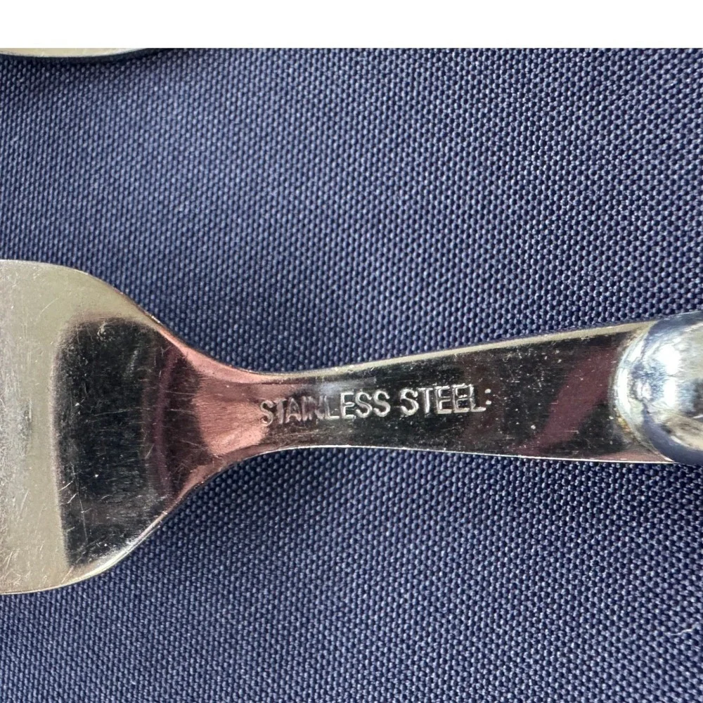 Vintage 15 Piece Stainless Steel Flatware Set‎ Silver Riveted Handles